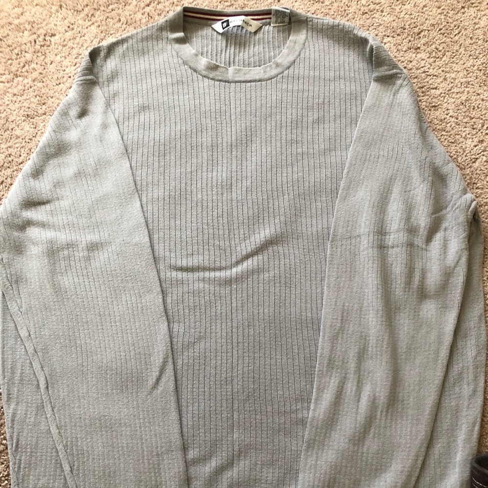 Bachrach ribbed long-sleeve gray top